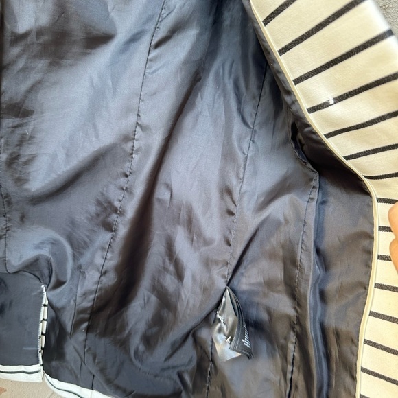 H&M Striped Blazer with Gold Buttons - Picture 4 of 6